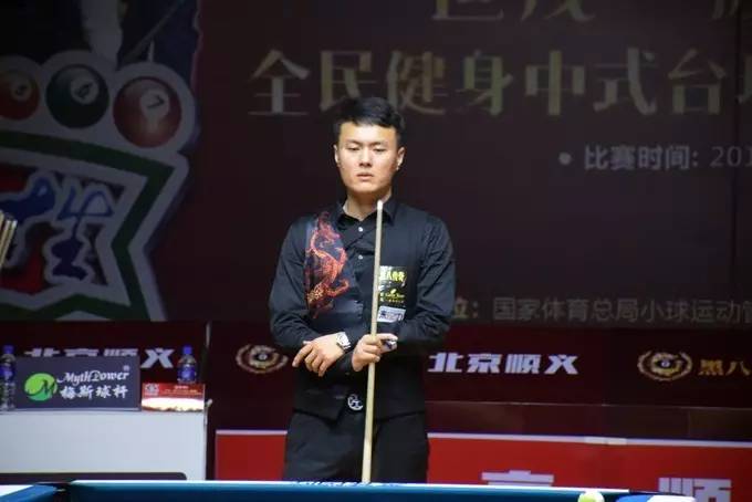 照片中的他 照片中的他